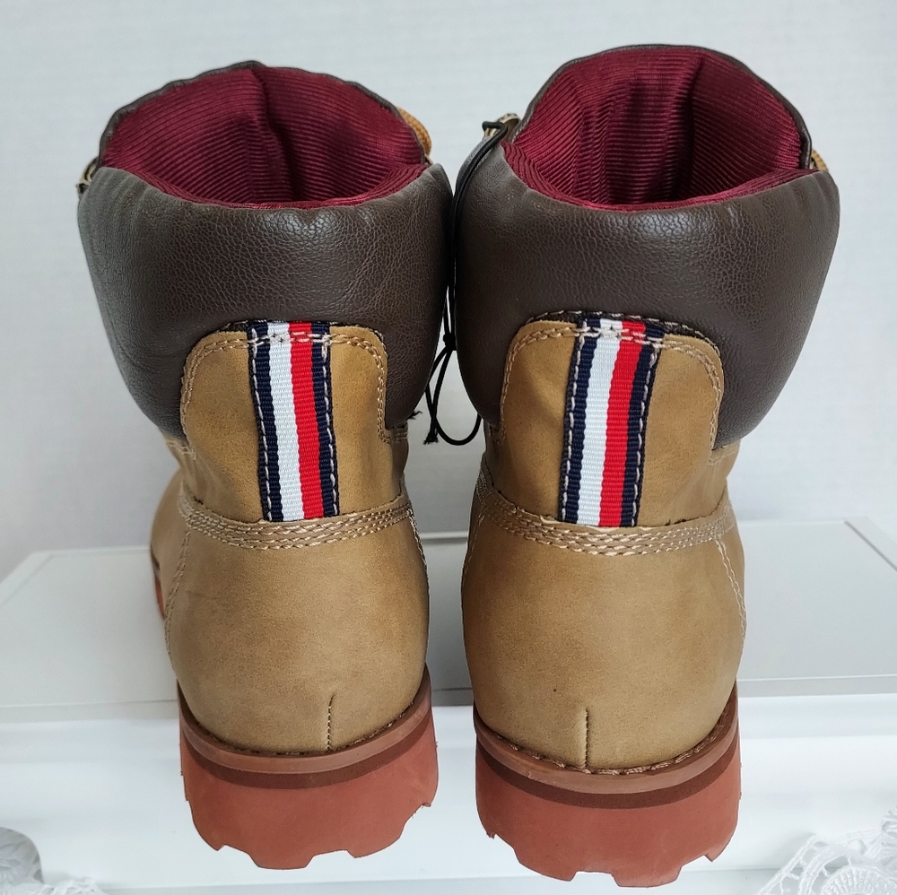 💥FINAL💥Tommy Hilfiger NEW! tan boots Womens Size 10M🤍